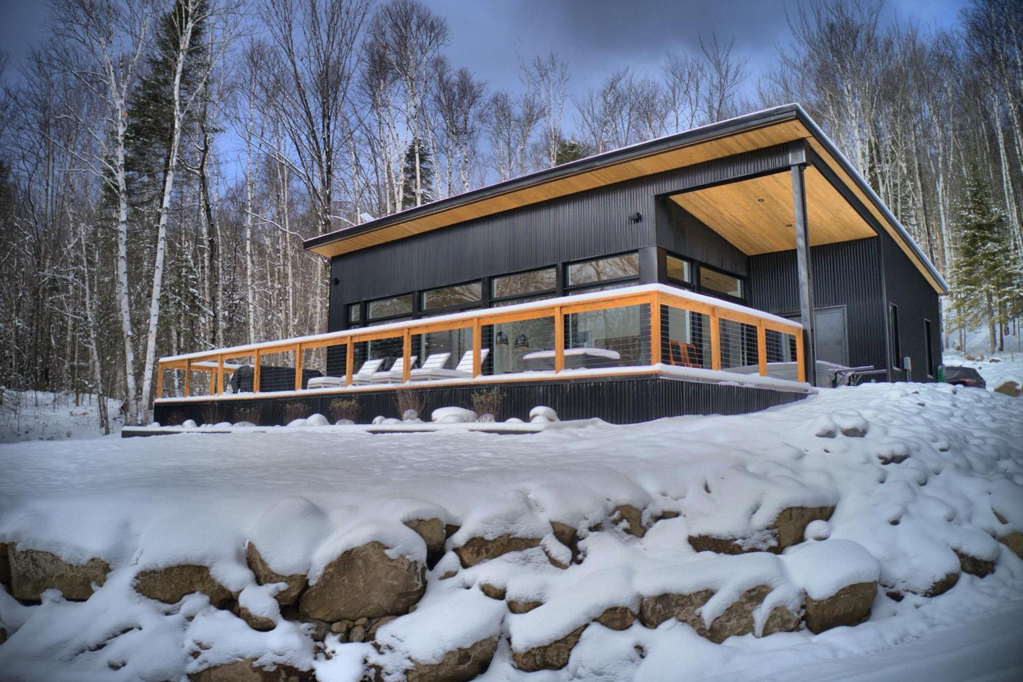 Kallm-Mont-Tremblant Chalet With Hot Tub, Pond & Beach On Private 7Acre Estate Lac-Superieur Esterno foto